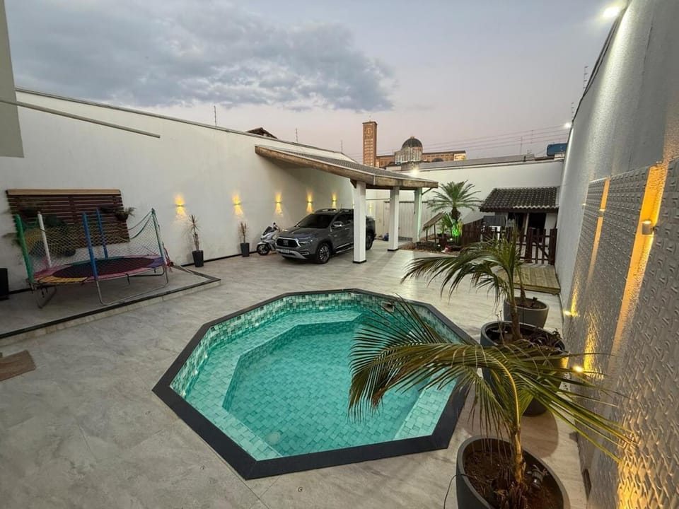 Day, Pool view, Swimming pool, Parking
