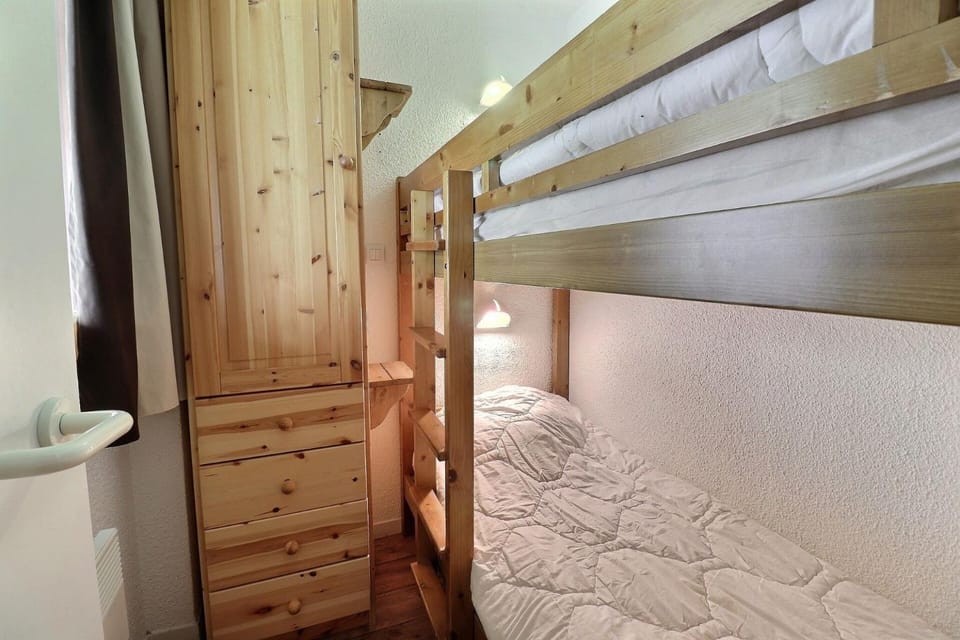 Résidence Pralin - 2 PIÉCES CABINE DUPLEX SUR LES PISTES - PROCHES DES COMMERCES MAE-9374 Cabin in Les Allues