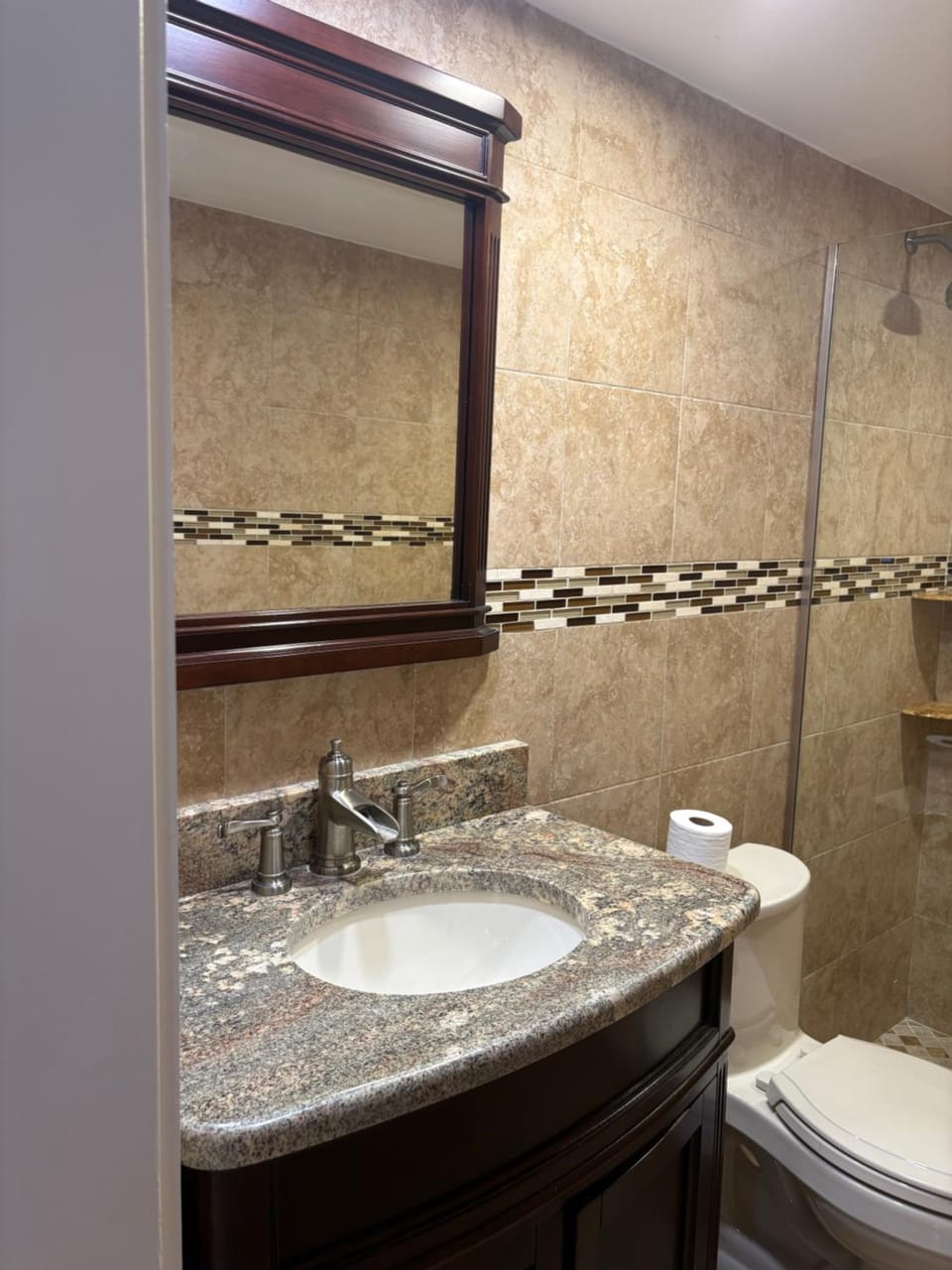 First-Floor 2BR 2BA Condo in Old Naples Steps to 5th Ave South & the Beach Apartment in Naples