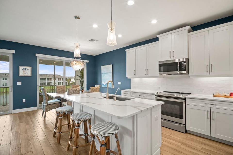 Amazing Decor Seychelles Circle by Sky Run Naples Apartment in Collier County