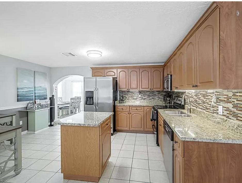 Spend Fall in Naples Hot tub 107th Ave 8 blocks off ocean House in Naples Park