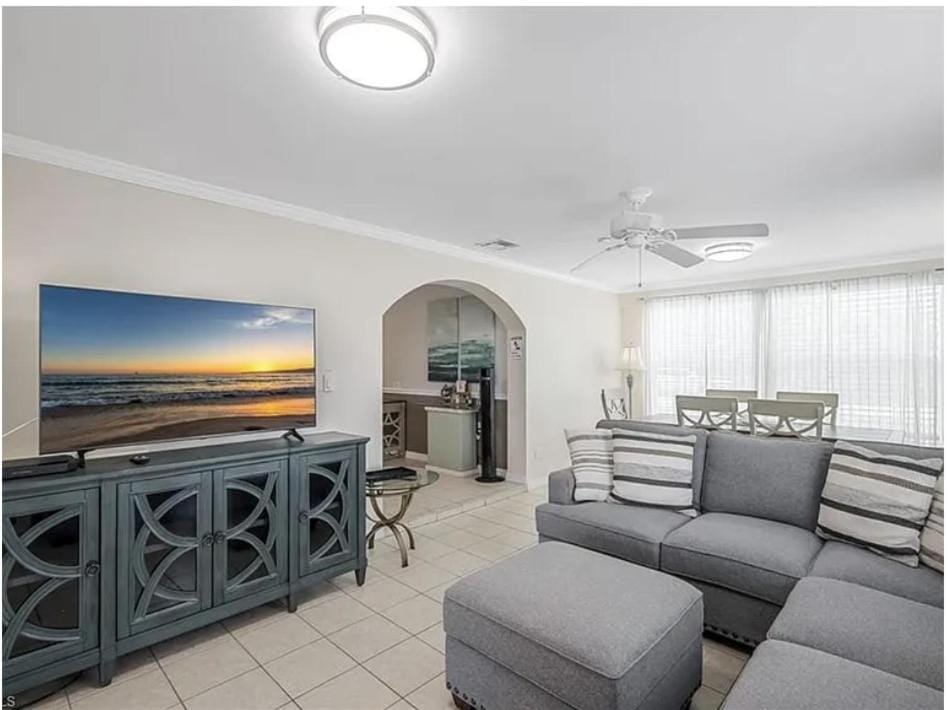 Spend Fall in Naples Hot tub 107th Ave 8 blocks off ocean House in Naples Park