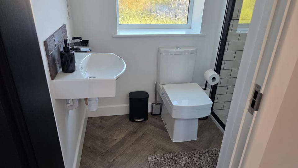 Toilet, Bathroom