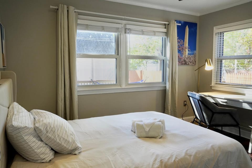 Bed, Bedroom