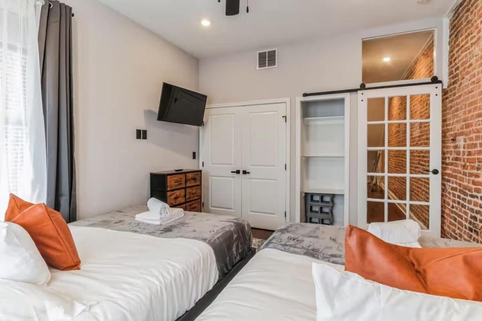 Jr 1Br w 2 Beds - Sleeps 4 - 10 min to DT Apartment in Philadelphia