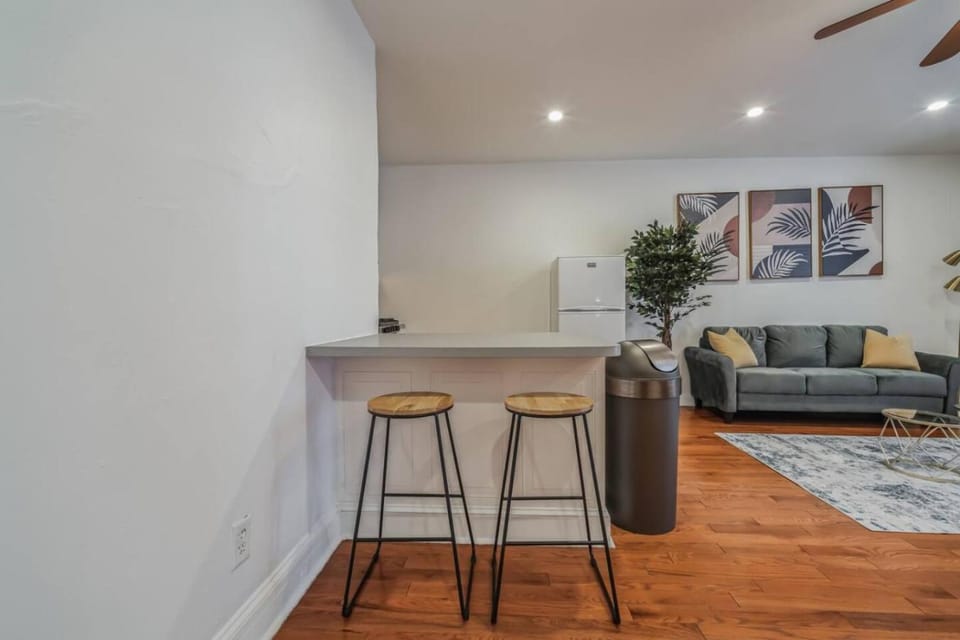 Huge and Sunny 1BR in Center City Apartment in Philadelphia
