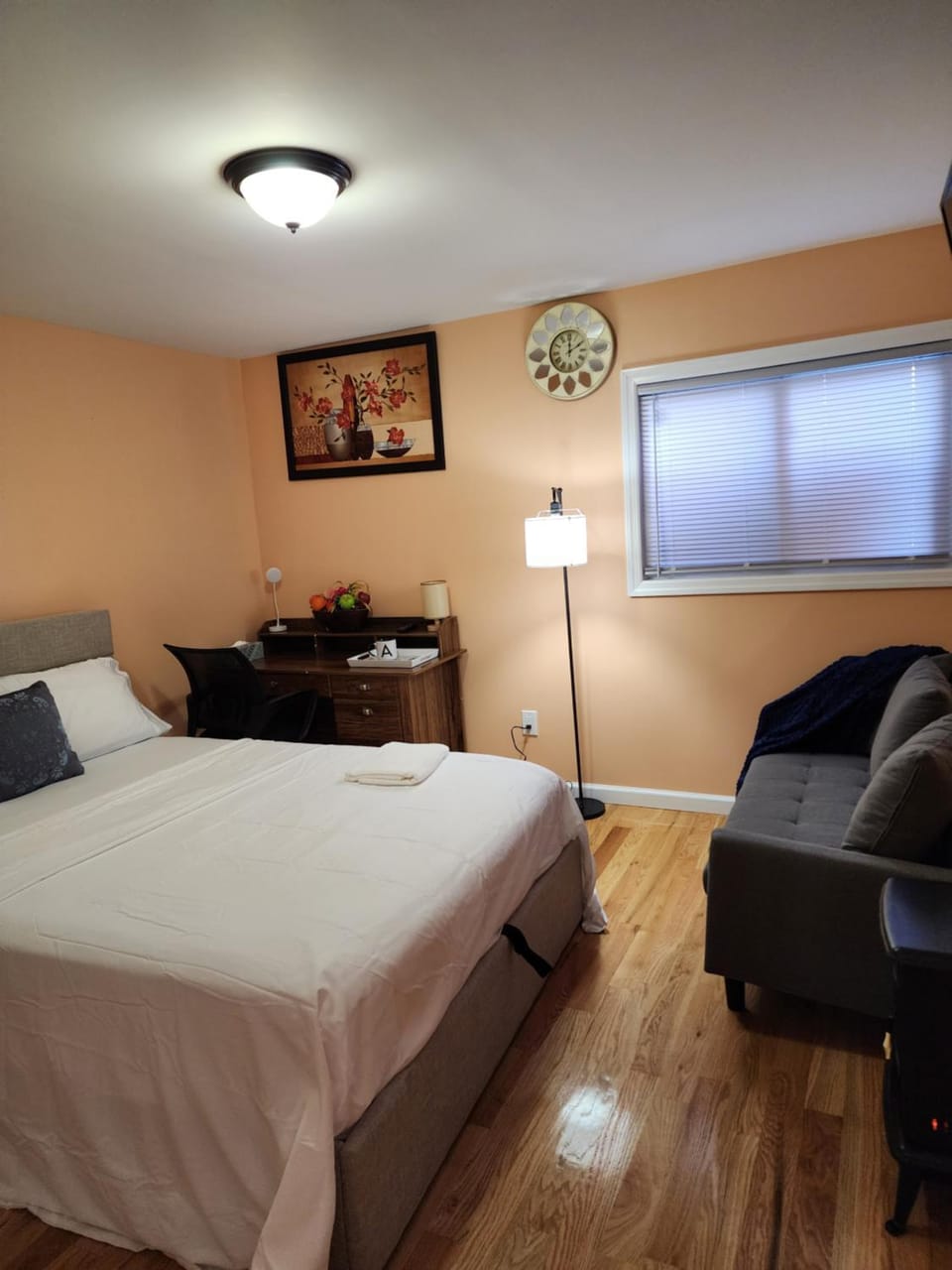 Unique Home Rentals For Professionals Vacation rental in Bronx