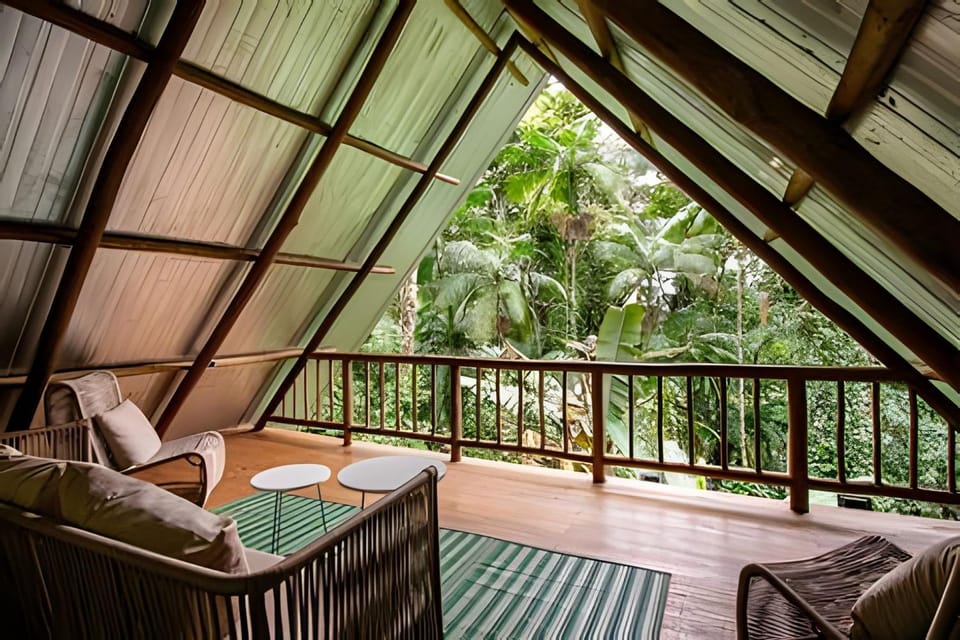Balcony/Terrace, Area and facilities