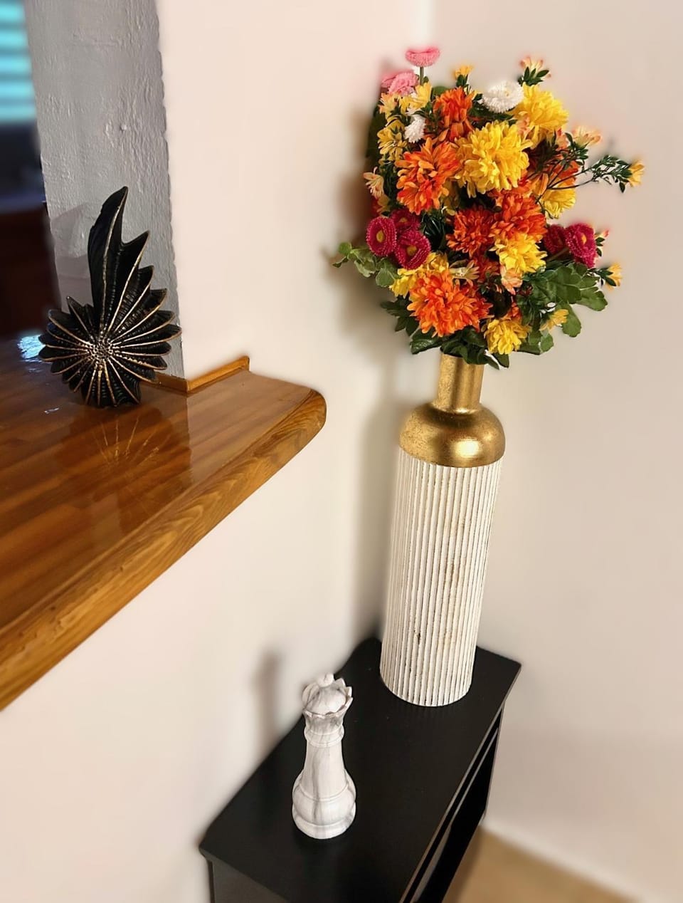 Decorative detail, internet
