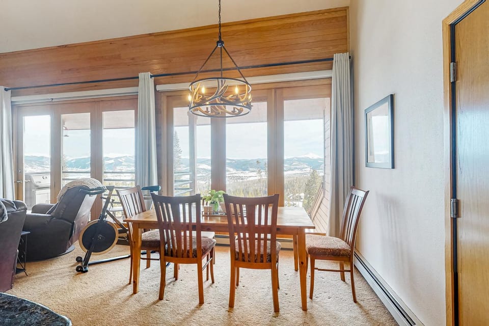 Timber Ridge Escape Apartment in Wildernest