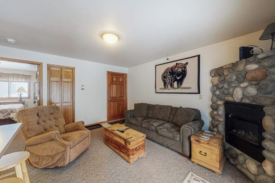 Riverview Condo #7 Apartment in Grand Lake