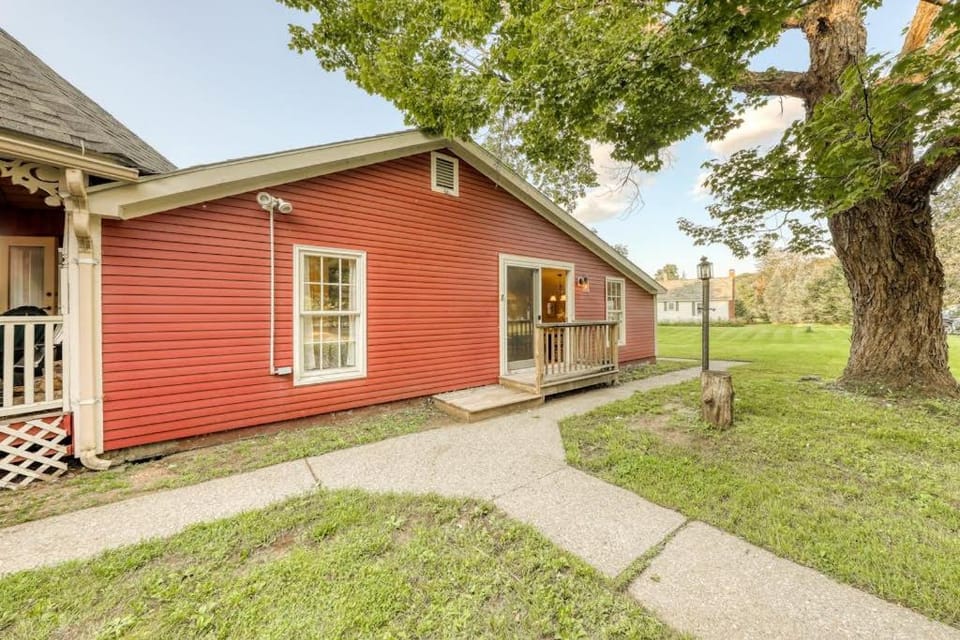 Harvest Carriage House House in Morristown