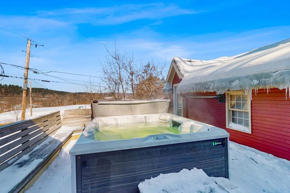 Harvest Farmhouse House in Morristown