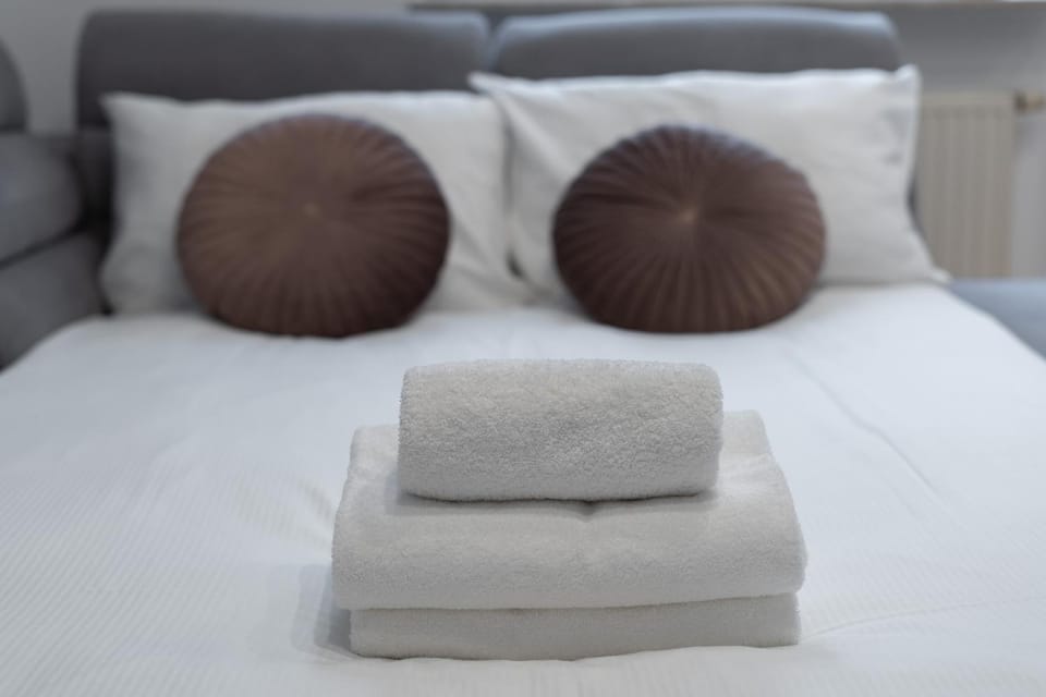 Living room, Photo of the whole room, towels