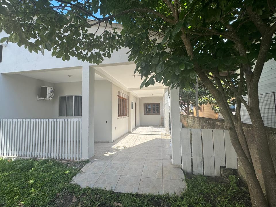 Casa ingleses 2 quartos House in Florianopolis