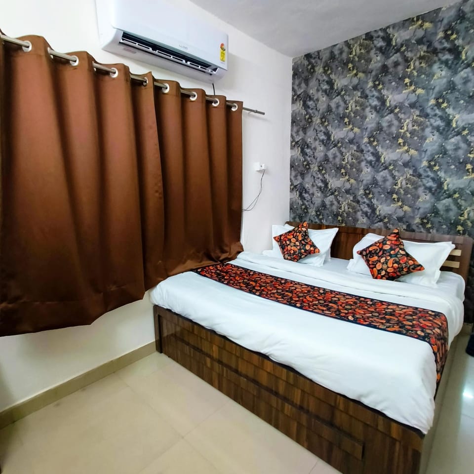 Luxurious 2BHK - 5 Min Walk to Metro - Near Railway Station - SR Elite Stays Apartment in Jaipur