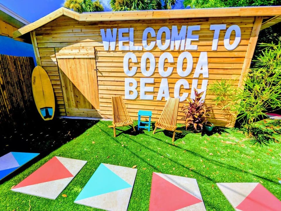 Steps to Beach - Spacious 2BR - Arcade & Resort Backyard Apartment in Cocoa Beach