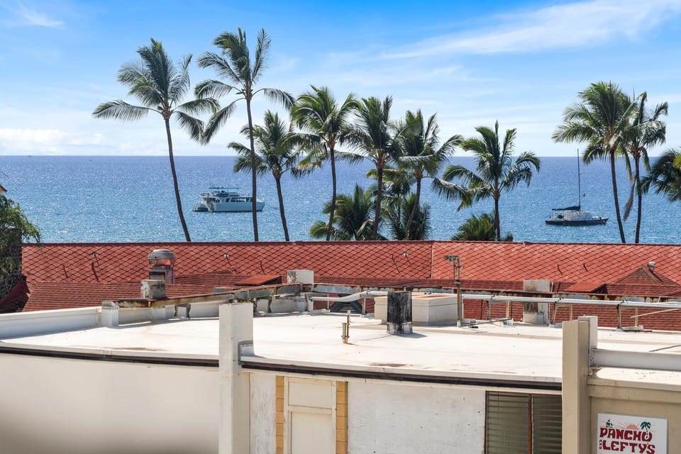 Kona Plaza#409 House in Holualoa