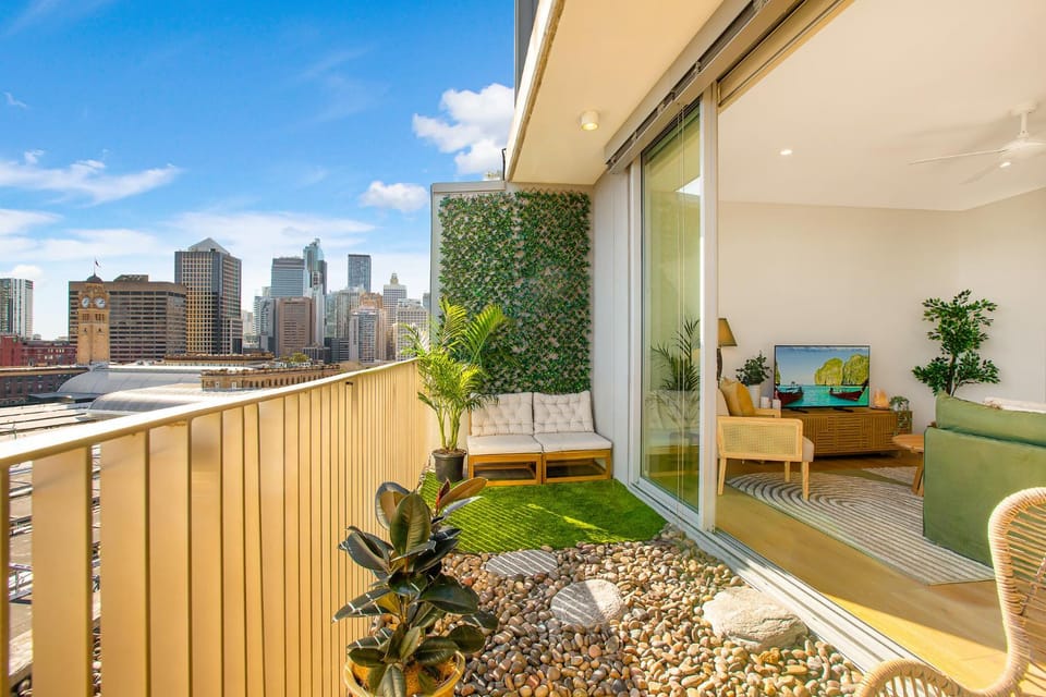 Day, View (from property/room), Balcony/Terrace, Living room, Seating area