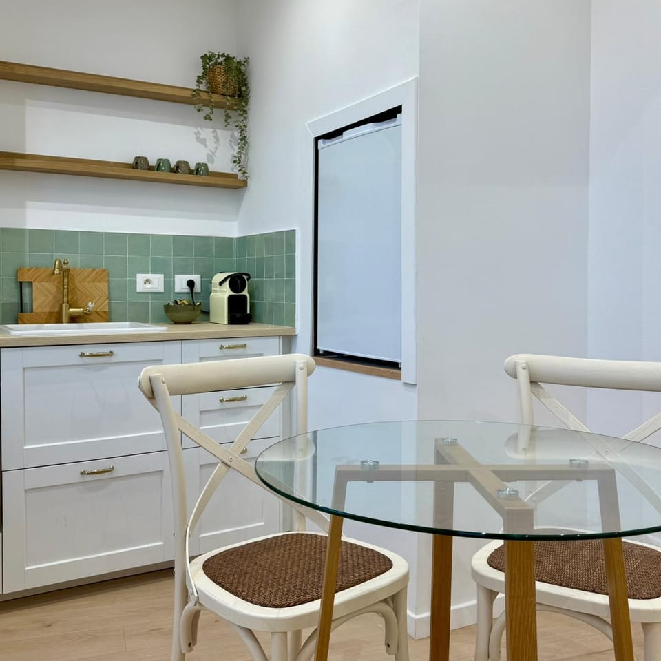 La Résidence du Vieux Château - Splendide Vue Mer Apartment in Menton