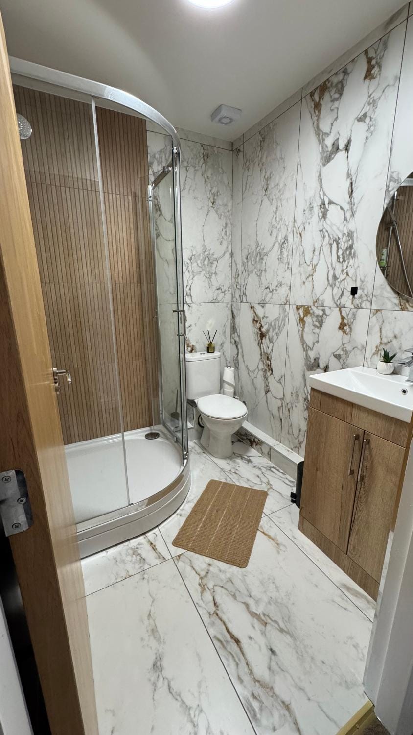 Shower, Bathroom