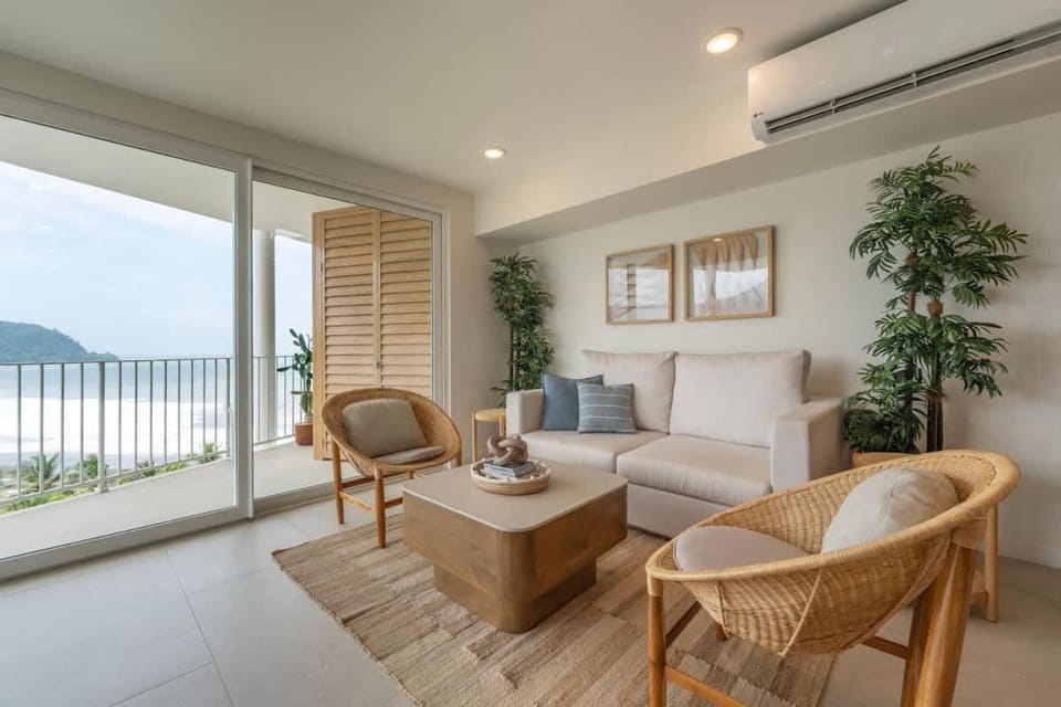 Serene and Modern Beachfront Condo with Ocean Views Apartment in Jaco