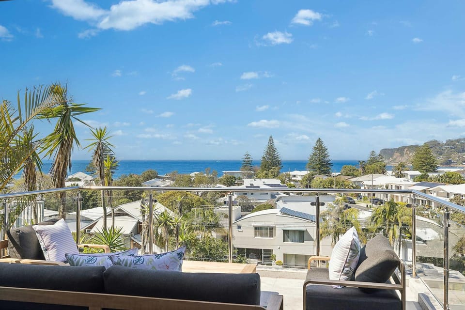 B by the SEA - by Coast Hosting House in Terrigal