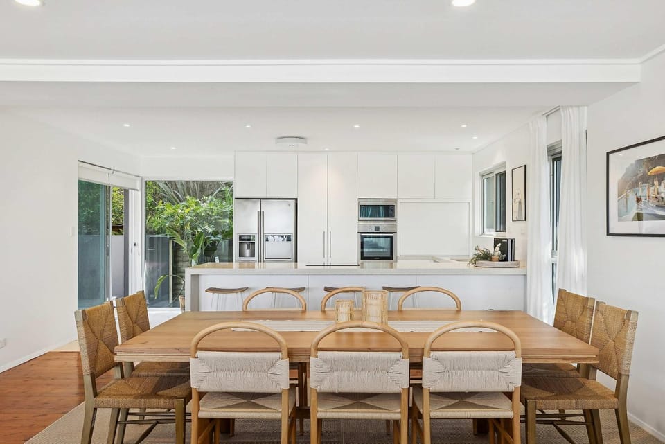 B by the SEA - by Coast Hosting House in Terrigal