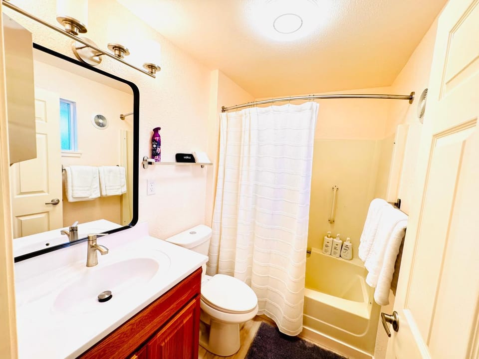 Comfy Twin Room Near Olympic NP Vacation rental in Forks