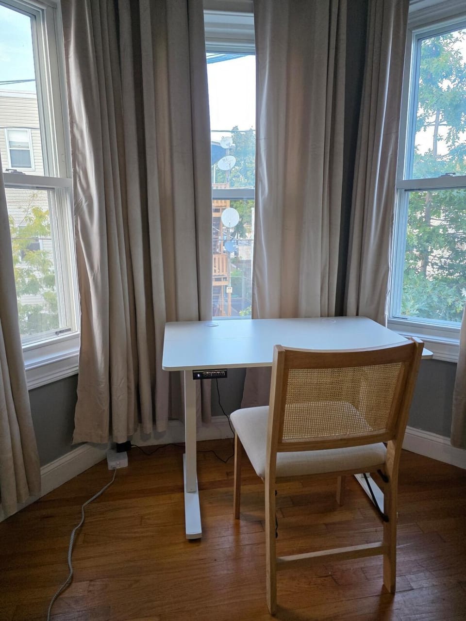 The Maverick Upstairs - NEW! - Lux Apartment - 2 Miles From Airport & Downtown Boston Apartment in Chelsea