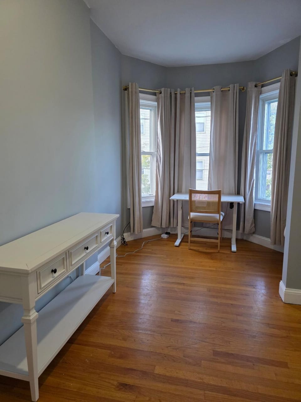 The Maverick Upstairs - NEW! - Lux Apartment - 2 Miles From Airport & Downtown Boston Apartment in Chelsea