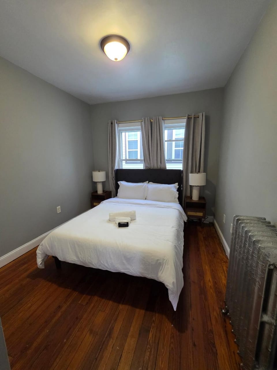The Maverick Upstairs - NEW! - Lux Apartment - 2 Miles From Airport & Downtown Boston Apartment in Chelsea
