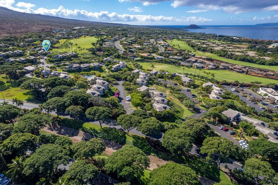 Wailea Ekolu 1204 - Modern Ocean View Condo w/ large Lanai, King Bed, & Split AC House in Wailea