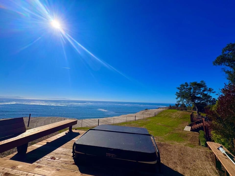 Spectacular Bolinas Oceanfront Retreat House in Bolinas