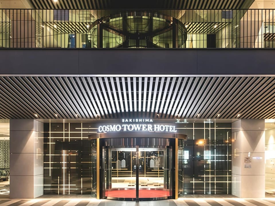 Facade/entrance, Night