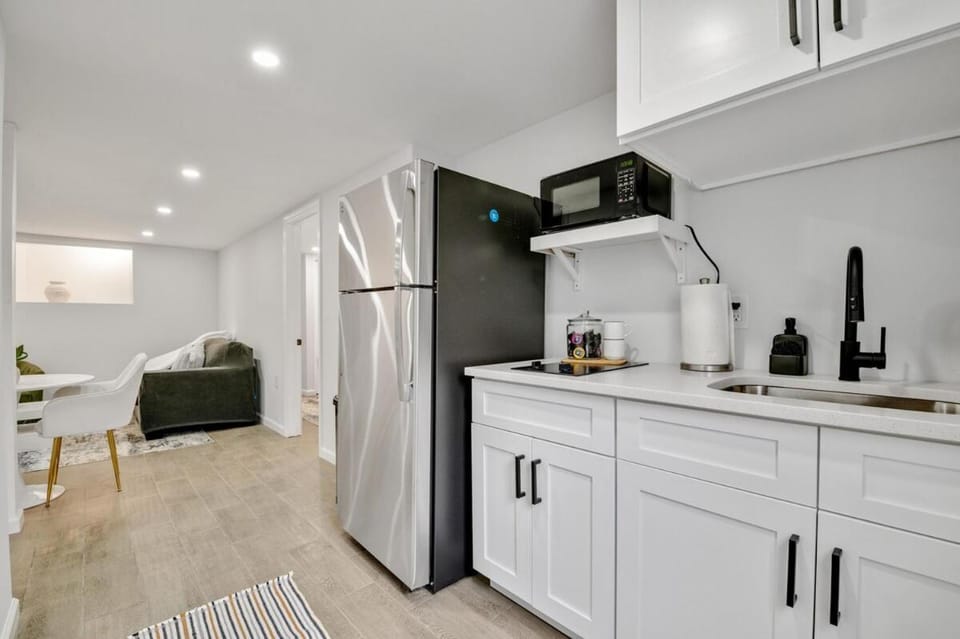 Baldwin Modern Heaven 2B-1BTH Apartment in Baldwin