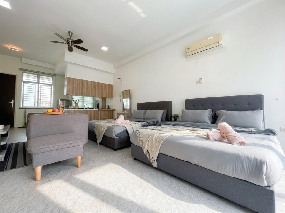 Mount Austin #Palazio B2 #BigStudio 4Pax #Smart TV Apartment in Johor Bahru
