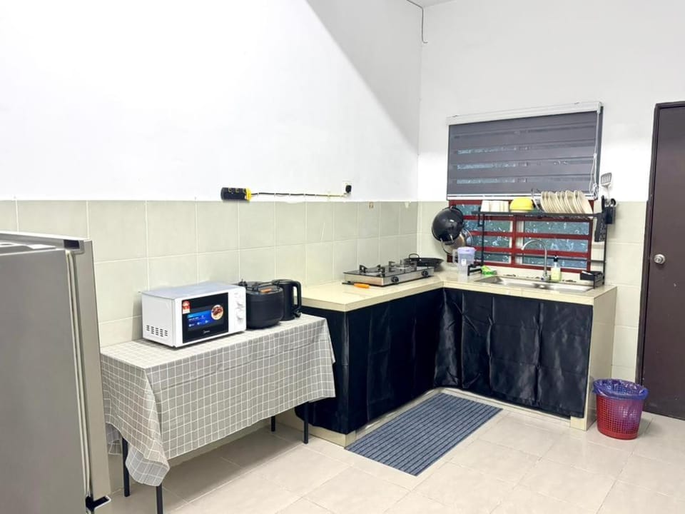 Salak Lestari Homestay Klia Klia2 House in Negeri Sembilan, Malaysia