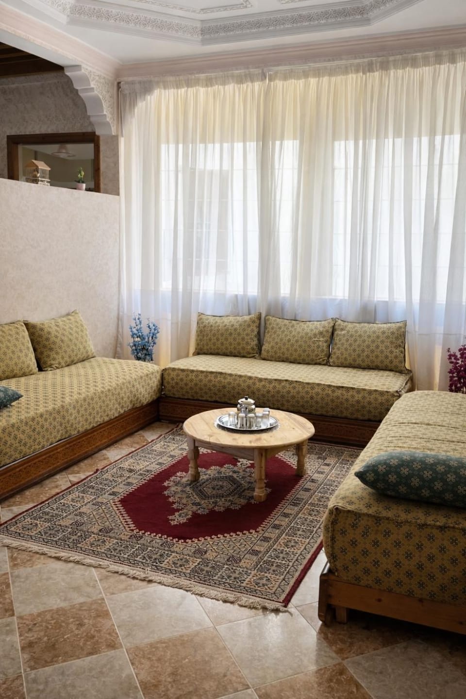 Living room, Seating area