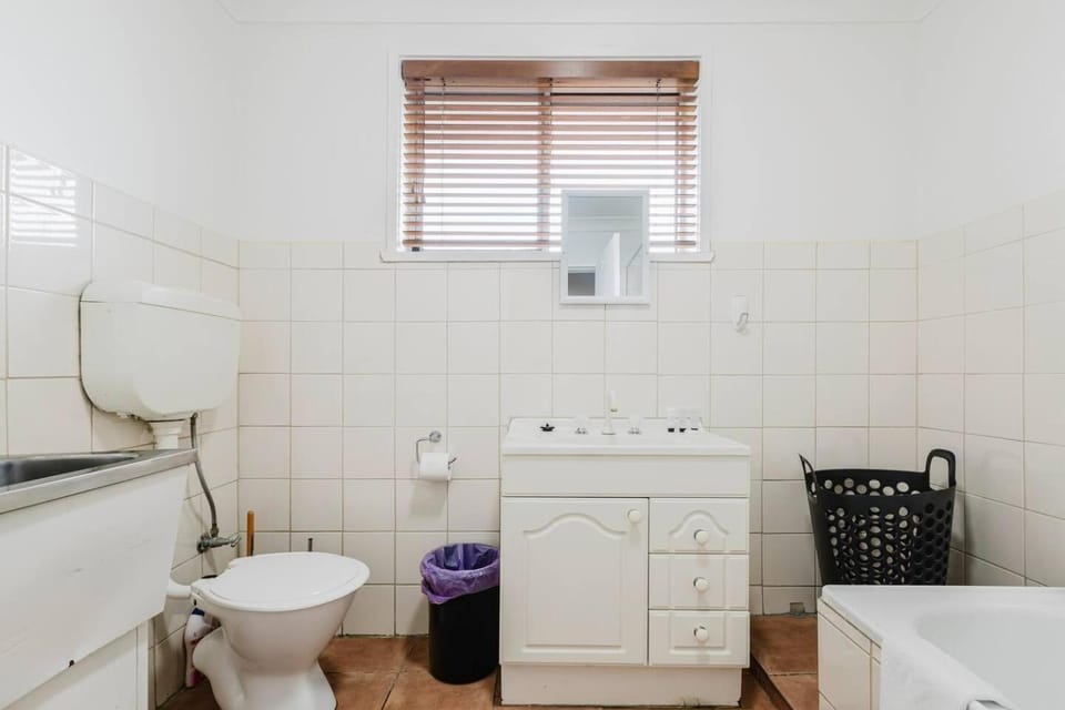 Toilet, Bathroom