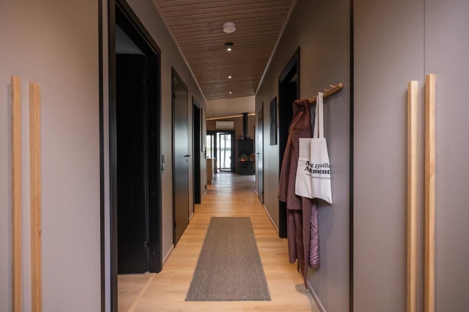 Arctic Mustache Lake Lodge Apartment in Rovaniemi