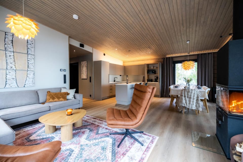 Kitchen or kitchenette, Living room, Seating area, Dining area
