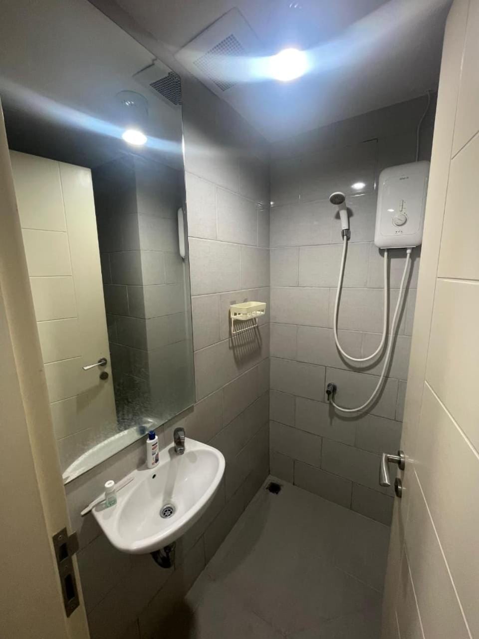 Family Apartemen Near Pakuwon Mall Apartment in Surabaya