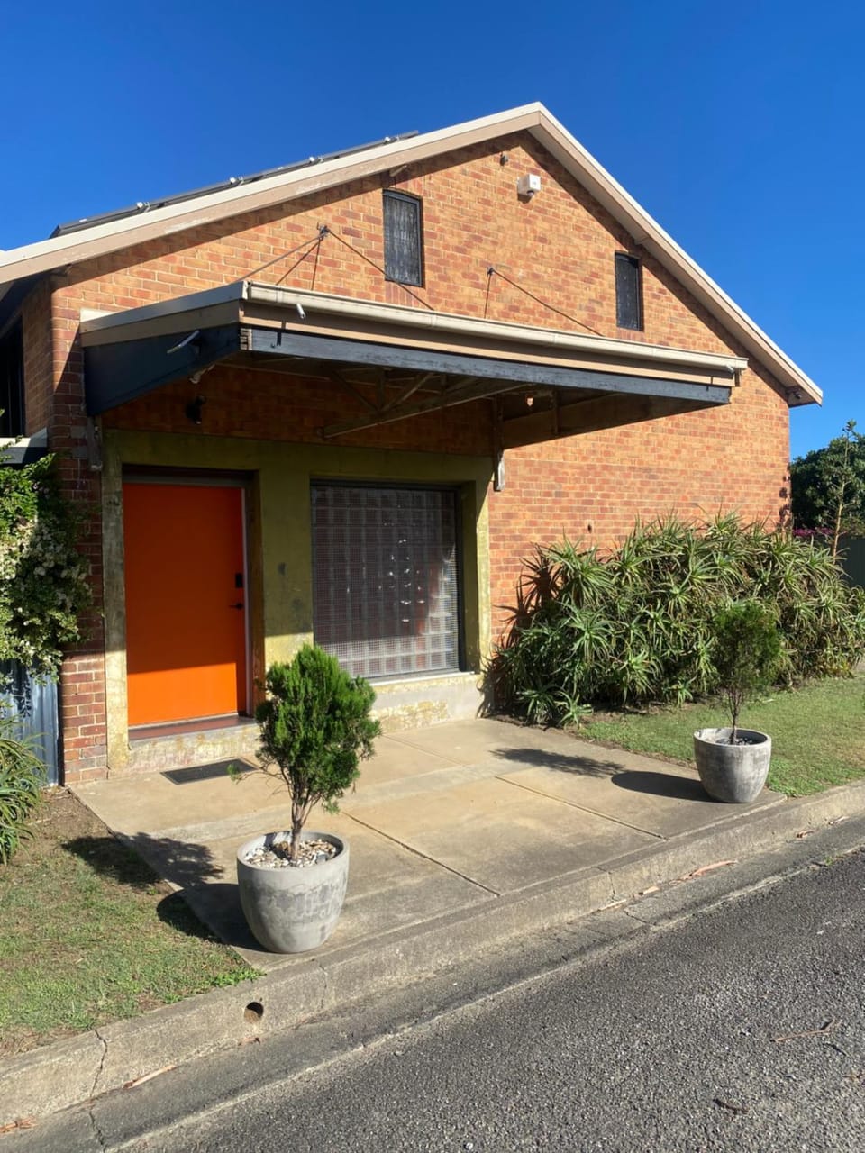 Property building, Street view