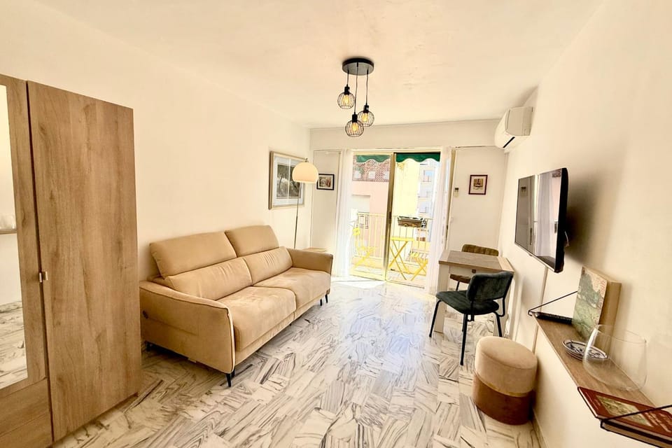 Antibes City Center - Studio for 2 people Apartment in Antibes