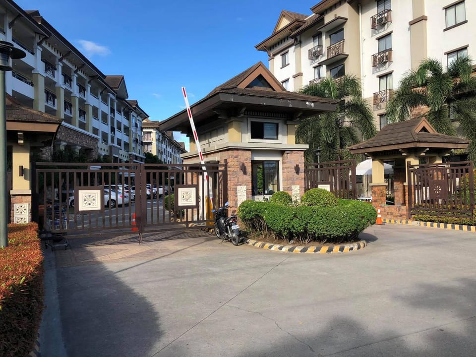 Property building, Neighbourhood, Street view