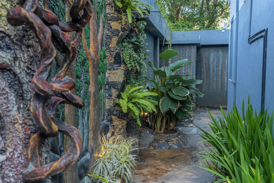 Day, Garden