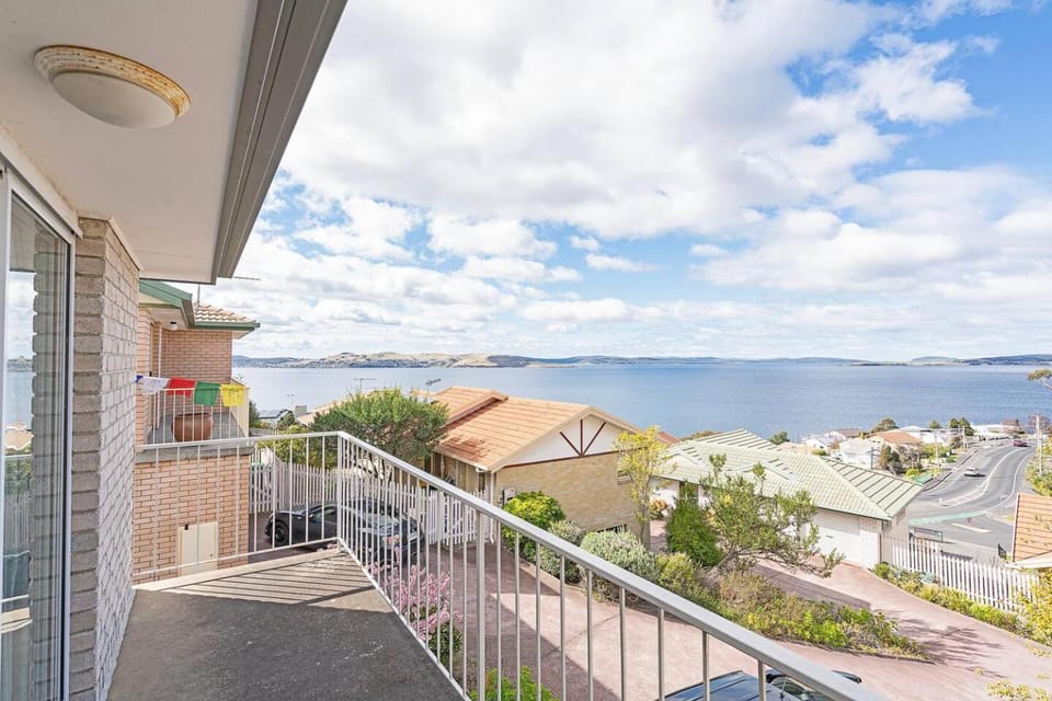 Balcony/Terrace, River view