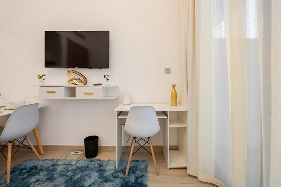 Ramora Homes Azizi Riviera 40 by Vacay Xeal Apartment in Dubai