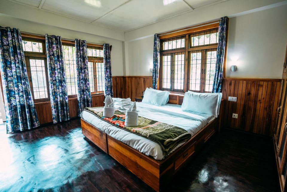 Living room, Photo of the whole room
